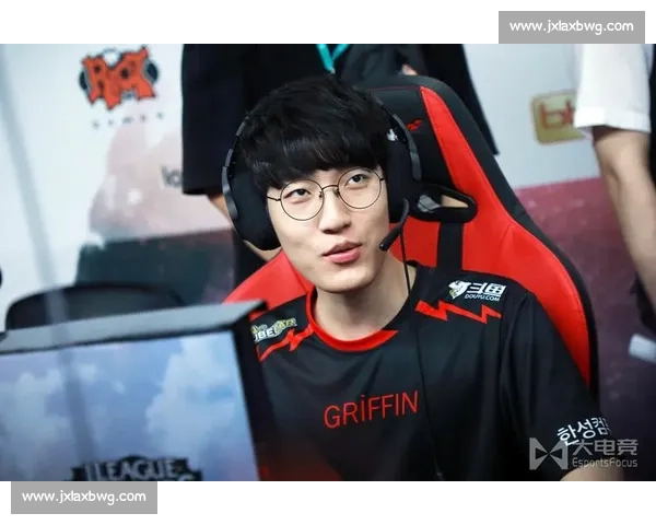 电竞选手罕见失误，背后的原因让人心疼